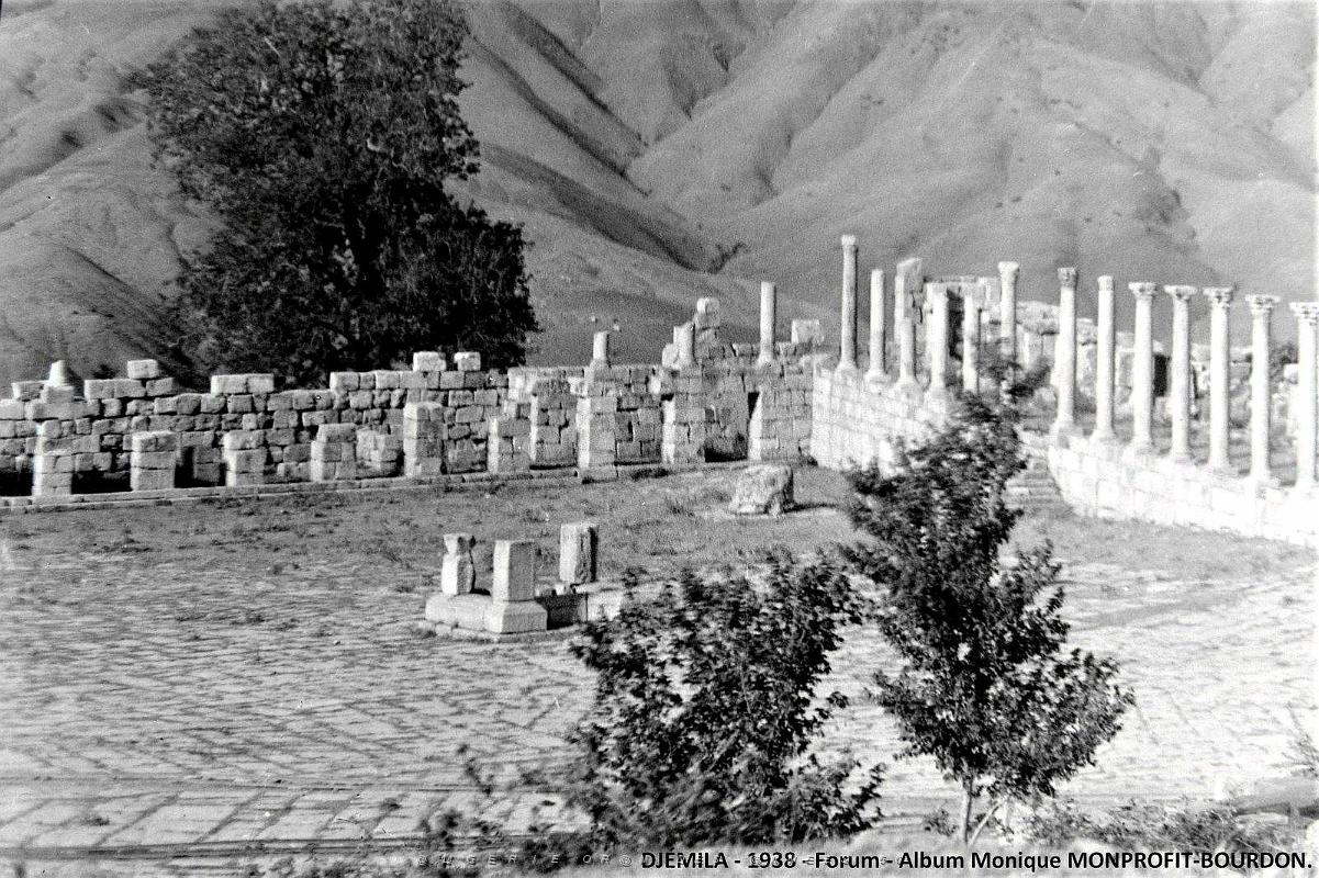 1- Djemila 1938. Le Forum.JPG